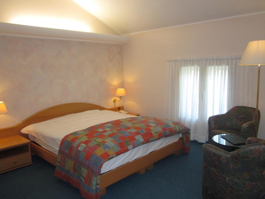 Hotel La Villa Gravedona Rum bild